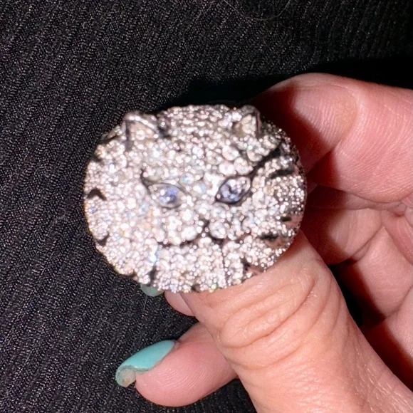 Silver Cat Face Ring - Picture 2 of 5